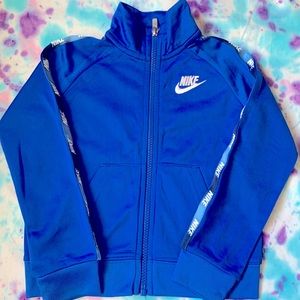 Toddler sweatsuit 3T